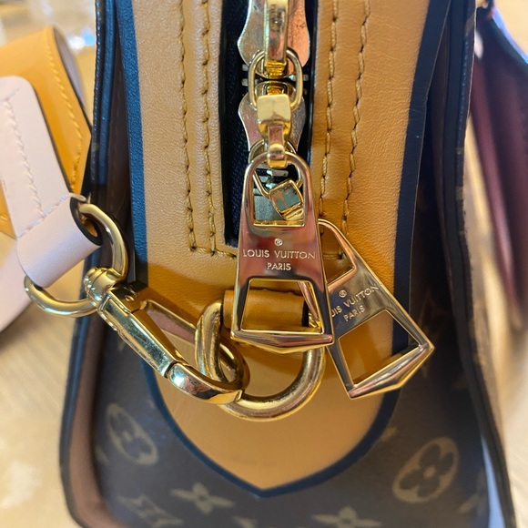 Louis Vuitton Monogram Canvas Tuileries - Picture 12 of 16